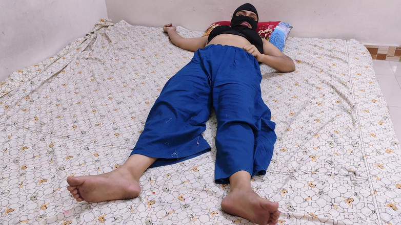 Your-Eshita: Adik tiri kegemaran