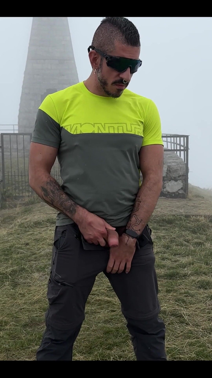 Max Xedephiro: After a Long Hike, I Found the Perfect Spot to...