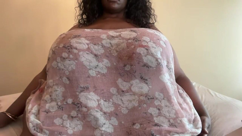 Legendary Booty Overdose: Spogliami nudo