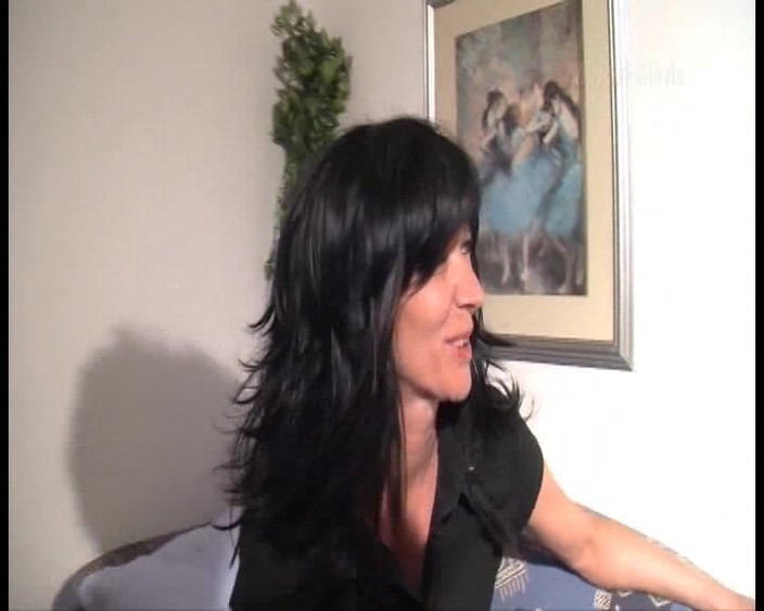 Deutschland Porno X: Блондинку з великими цицьками жорстко трахають у грубому сексі