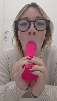 Little French Ini Terasa Baik Di Bilik Mandi Dan Mega Squirt