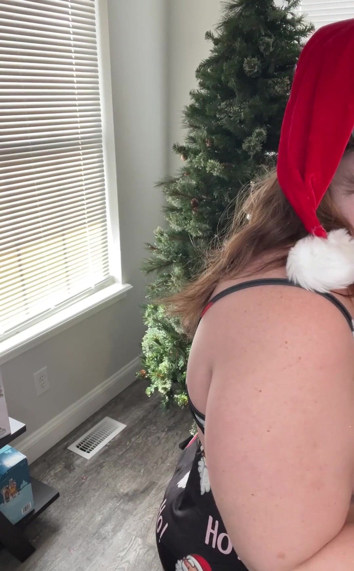 KinkyKatie: Decore a árvore comigo!