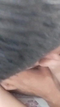 Awek panas cantik dimple seks kali pertama dengan abang tiri (audio hindi)