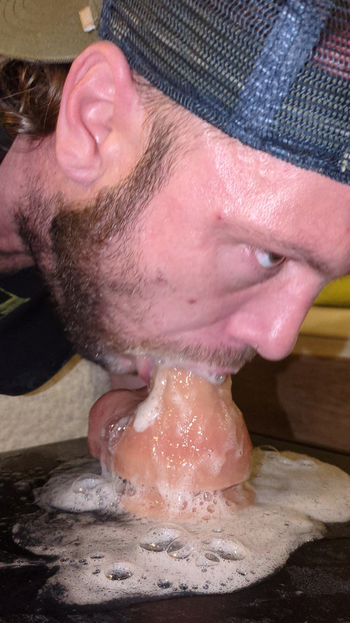 Deepthroat Madness: Bermain dengan air mani yang besar Melakukan buih dan deepthroat