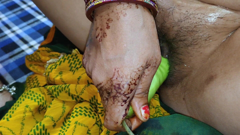 Madhu: Savit india auto nudo godendo la regina della figa