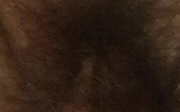 Mommy big hairy pussy: 熟女の毛深いマンコ