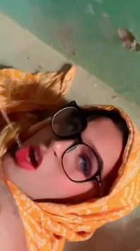 The Hottest Pee Smallow Video