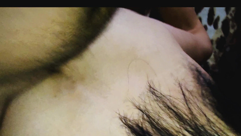 Hotlia: Manželka prosí, aby zpomalila, ale nikdo ji neposlouchá - anální sex