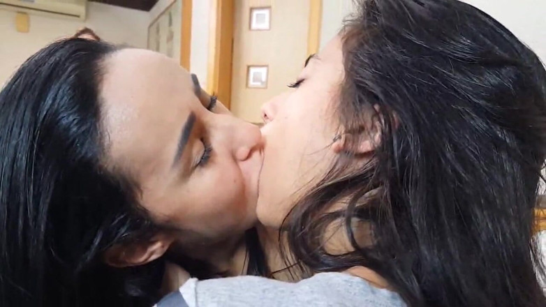 FetishKing: Lesbian Hot Kisses World Cup Part 2