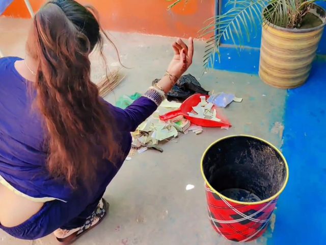 House Wife Floor Cleaning and Beautiful Show (Muskan Rani Studio)