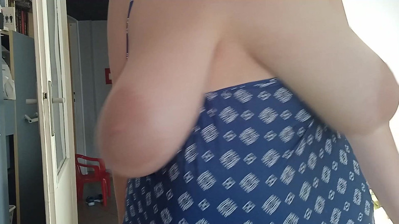 Lena Rose: Sperma auf meine großen Brüste