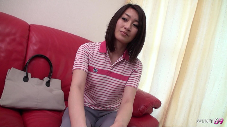 Asian porn collection: La donna giapponese parla al casting succhia senza censure con...