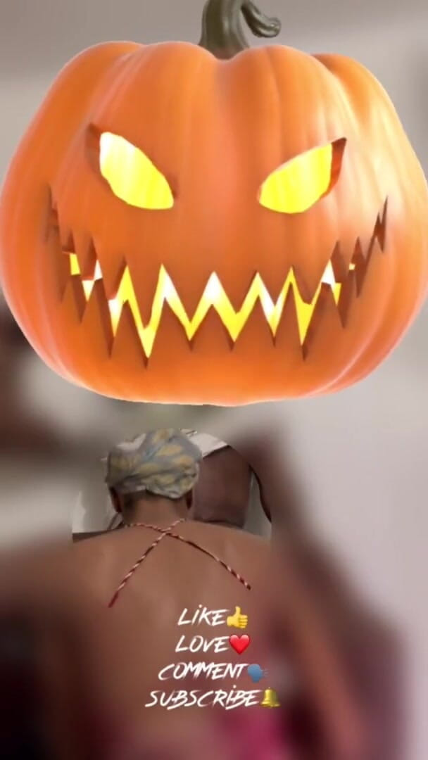 Purge_her: Pompino così forte che ha svegliato i vicini (parte 1)