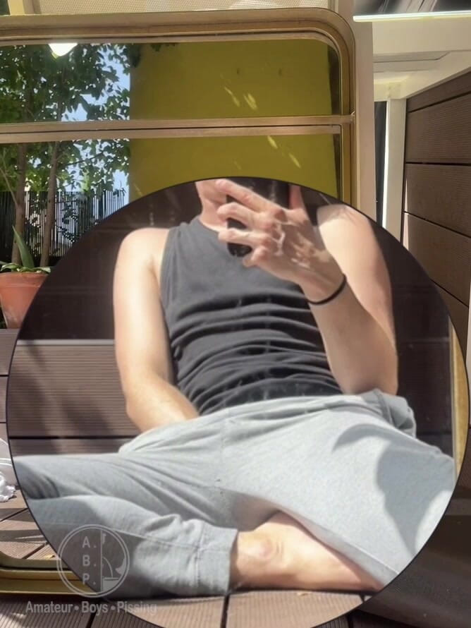 AmateurBoysPissing: Amateur Boy Wets His Grey Sweatpants