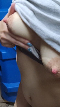 Cute Girl in Jeans Stuck in the Barrel While Cleaning Inside. and Best Husbands Friend Come to Help and Fucked Her