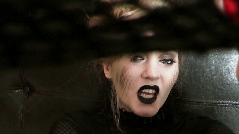 Goddess Celine: В постели с охотником