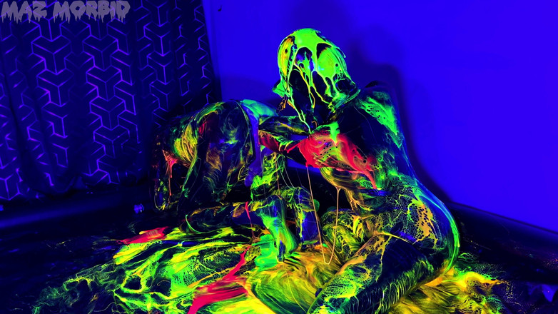 KinkyFemdomTV: Ultraviyole ıslak ve dağınık gimpy patricia ile 4k çifte yumruk sokuyor