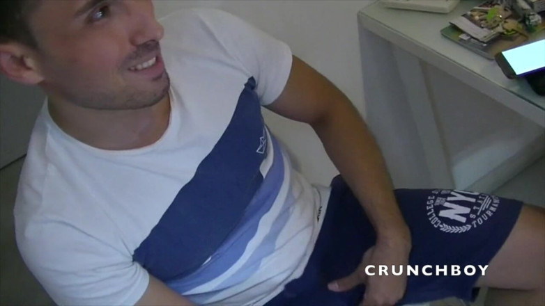 BAREBACK AND CREAMPIE CLUB: Il twink biondo James silver scopata crudamente da Abraham