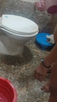 Bhabhi Ki Bhan Ki Badroom Ma Chudayi