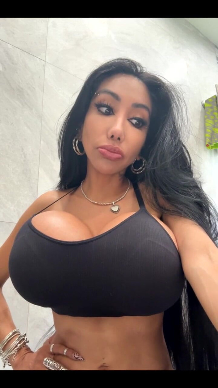 Anakaliyah:  Breakin news 
