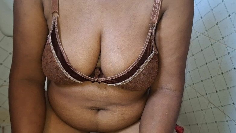 Teena New: Heißeste lehrerin nach dem college zu hause entspannt