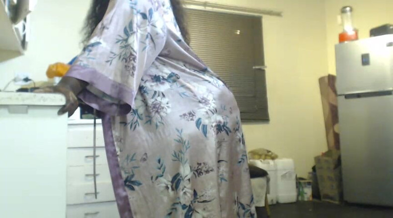 Legendary Booty Overdose: Ebenový tlustý zadek poskakující velká prsa a masturbace