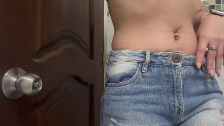 alejakink: 4k xixi em jeans encharcados