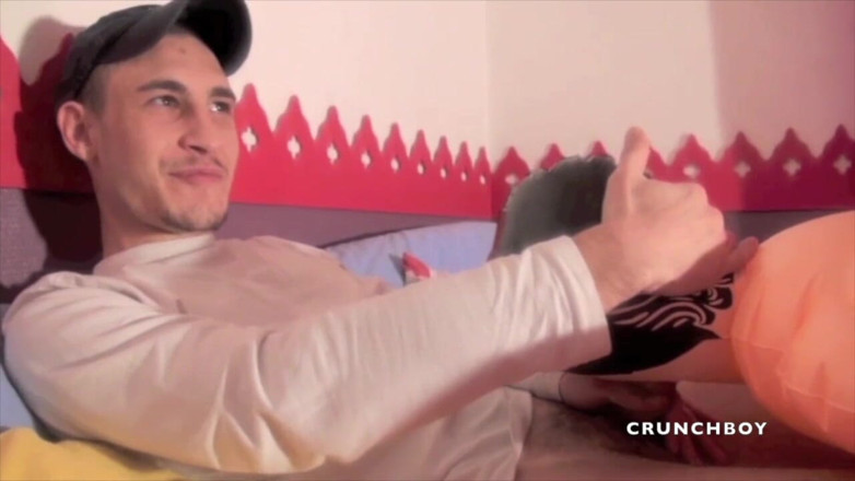 STRAIGHT BOY CURIOUS: My sexy straight friend accetp to fuck a sextoy