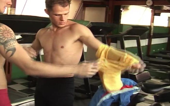 SEXUAL SIN GAY: Adegan seks hard and bareback 2: dua teman gym mulai ngentot...