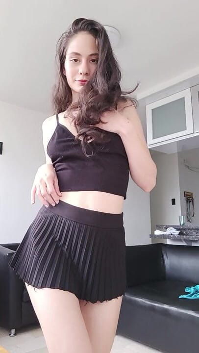 Natti natti: 내 몸을 얼마나 섹시하게 움직이는지 봐
