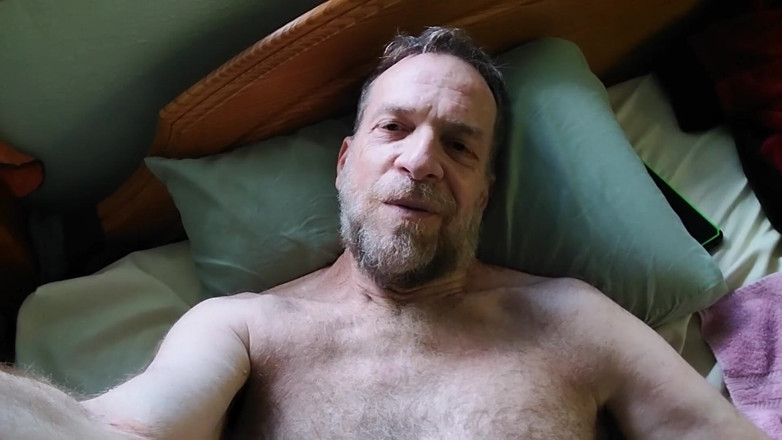 Hairyartist: Mój zachwycający kutas maluje moją klatkę piersiową dla ciebie Jo"