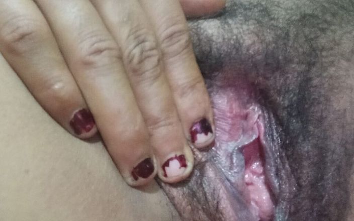 Rakshmi: Bà nội trợ Ấn Độ Akeli