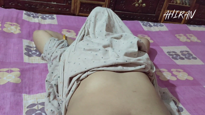 Aahan Ahiran: Ulasan pantat dan vulva pepek chut merah jambu hitam berbulu...