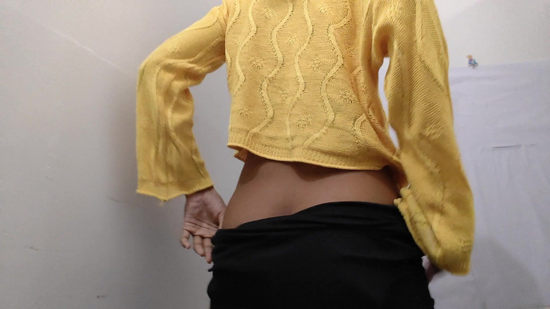 desigirl93: Hintli kız ilk çıplak videosunda