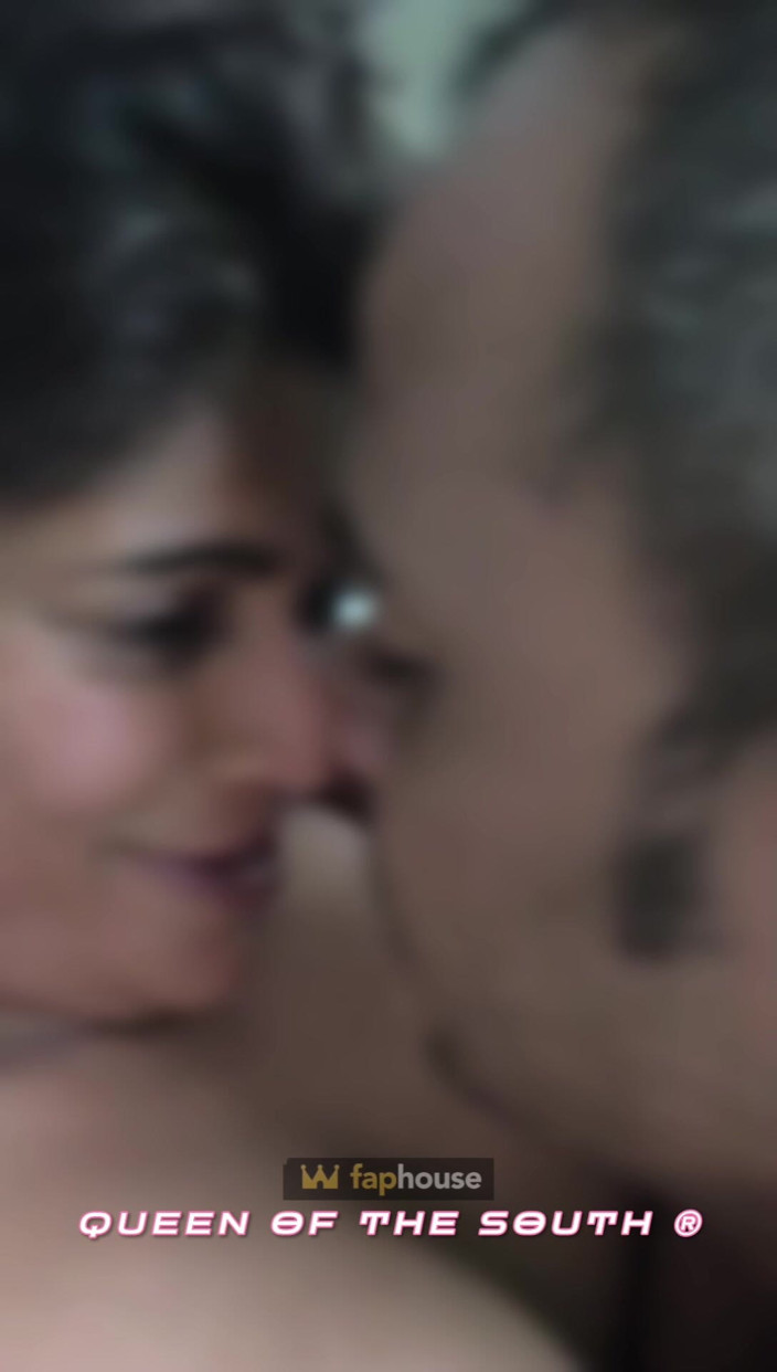 Anu: Jij bent de volgende als je me meer sperma kunt...