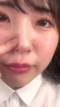 ฮิคารุ มินาซึกิ - เครื่องรางจมูกญี่ปุ่นที่ถูเมือกเหนียวๆ บนใบหน้าคุณ!