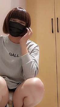 Travesti Ting Xuan al aire libre, masturbación y pis