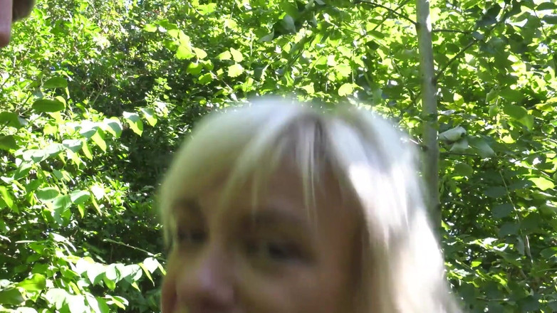 HPG Production: Máy bay bà già tóc vàng tuyệt vời bú con...