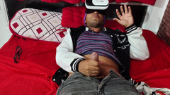 Tiffany Montavani: Madrasta Flagra Seu Entiado Com Óculos Virtual, E Se Masturba Ao...