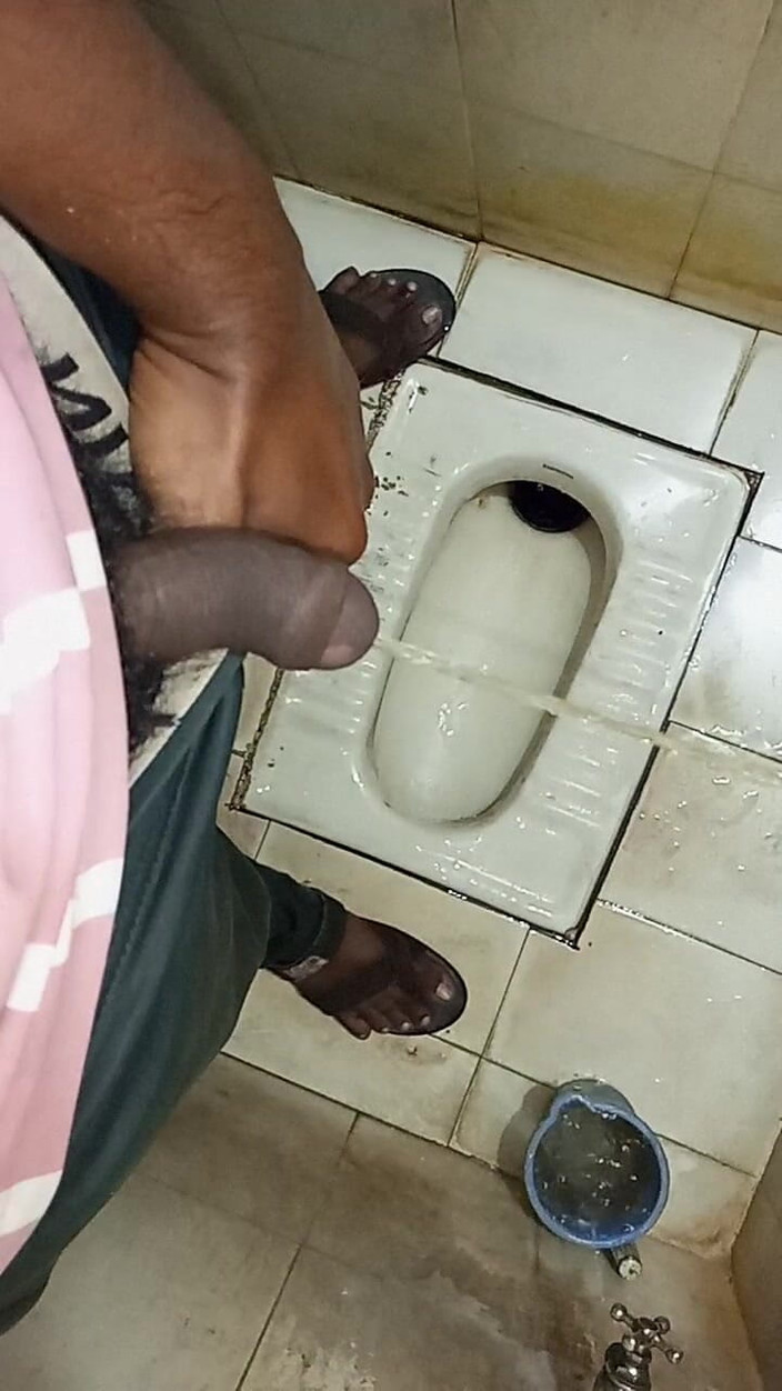 Hungry cliff: Indischer junge im restaurant-badezimmer anal gefickt