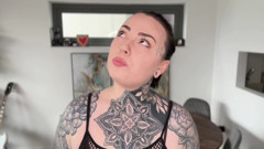 Miss Valentina: Buang Si jalang