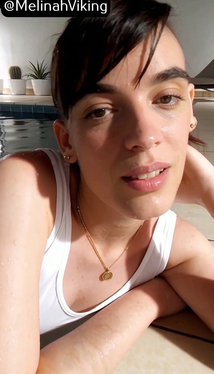 Melinah Viking: Pool Rest