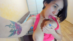 myla_angel: Celé tělo zespodu, lisování koz a poskakování