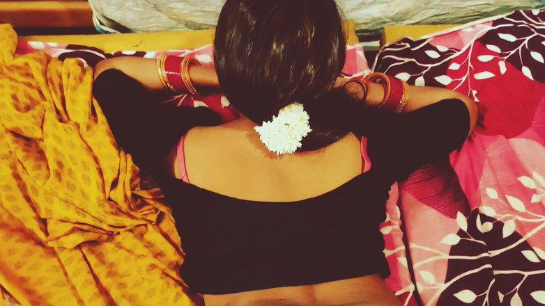 Priyanka_David: 마사지 후 섹스하는 핫한 인도 여자