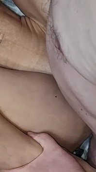 Seks 18 tahun mengongkek awek kurus pancut dalam pepek
