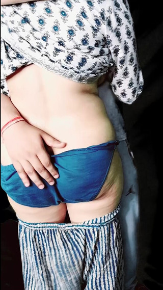 Vicky Thakur: Mantan pacar lagi asik main sama pacarnya