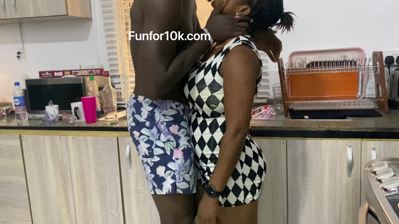 Funfor10k straight videos only: Uzyskiwanie trójkąta w kuchni