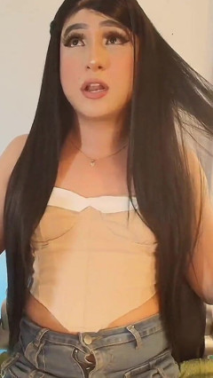 Beautiful Trans with Doll Face thumbnail