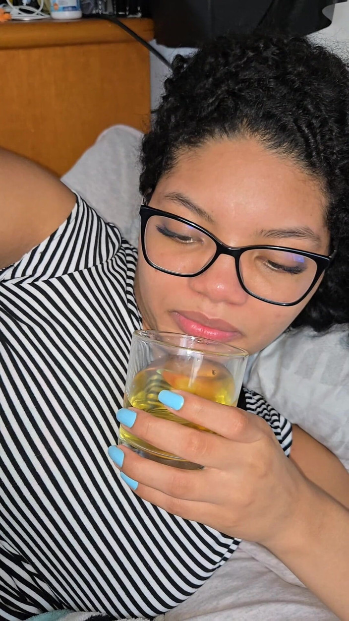 Pietro Montoya: Mijn zwangere slaaf pissen en klaarkomen en spugen compleet