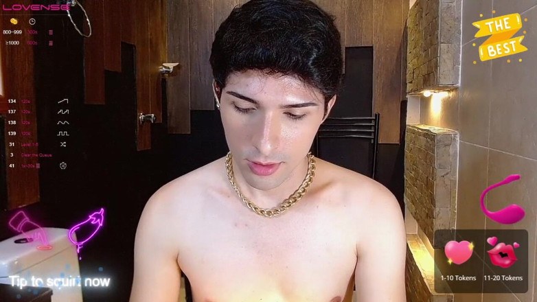 Diego_latinboy: Air mani, peluh, dan seks semasa saya bermain dengan zakar...
